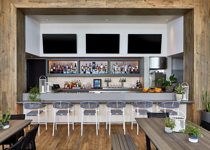 Embassy Suites By Hilton Nashville Downtown