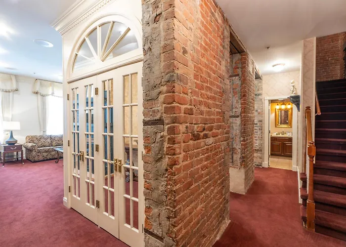 Quarter House Suites New Orleans