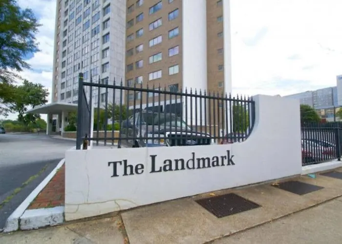 Downtown Atlanta Excellent View! Onsite Parking 1904 Villa
