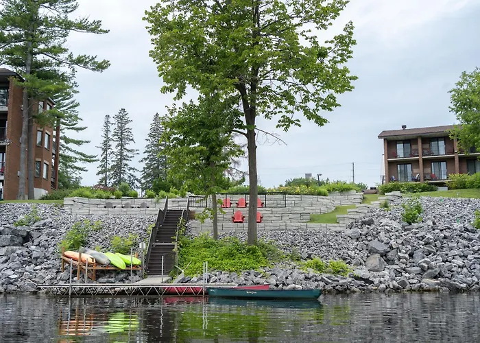 Ramada By Wyndham Ottawa On The Rideau Hotel