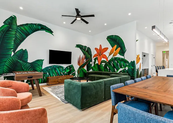 The Revelry Aparthotel New Orleans