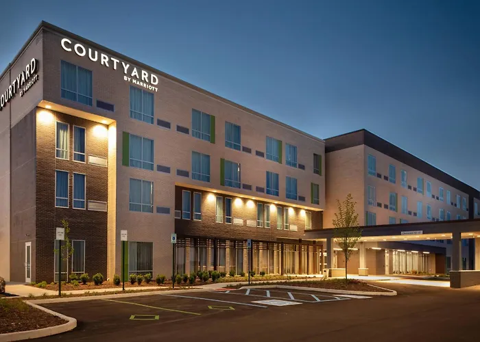 Courtyard By Marriott Indianapolis West-Speedway Hotel