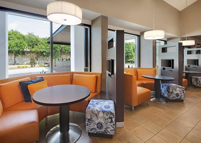 Courtyard Dallas Addison Midway