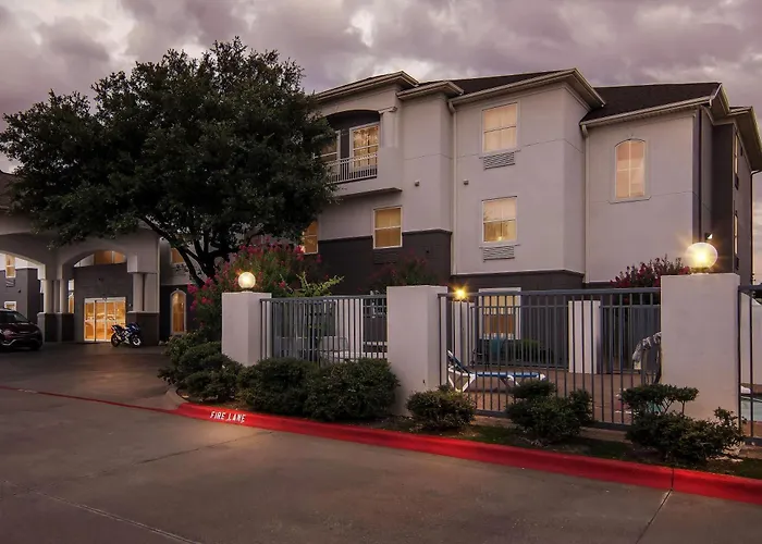 Super 8 By Wyndham Fort Worth Stockyards