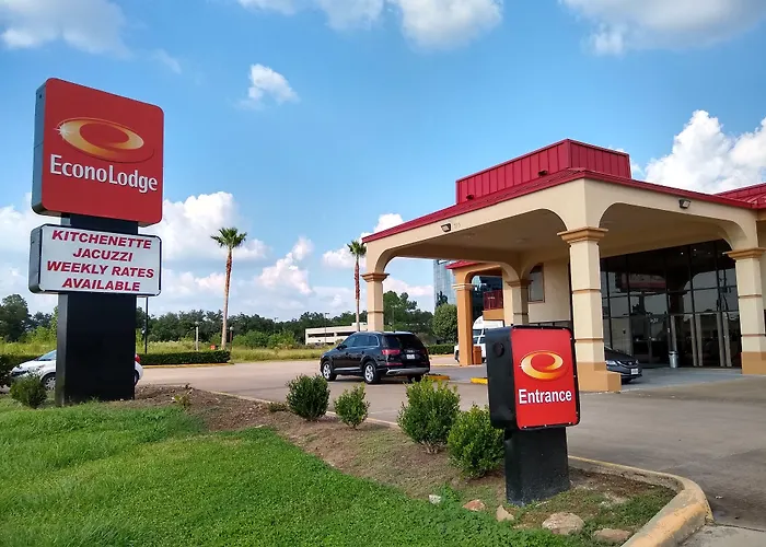 Econo Lodge Inn & Suites West - Energy Corridor Houston