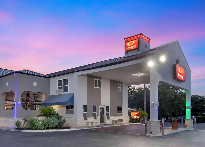 Econo Lodge Inn & Suites Near Lackland Afb San Antonio