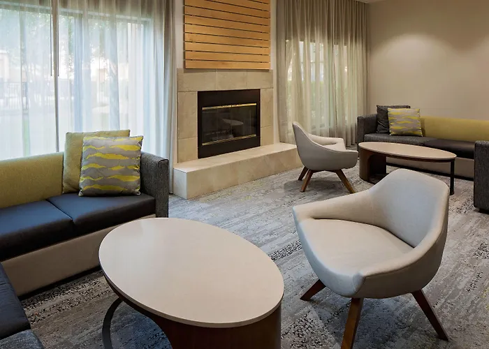 Courtyard Houston Westchase Hotel