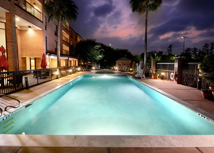 Courtyard By Marriott Houston Northwest Hotel