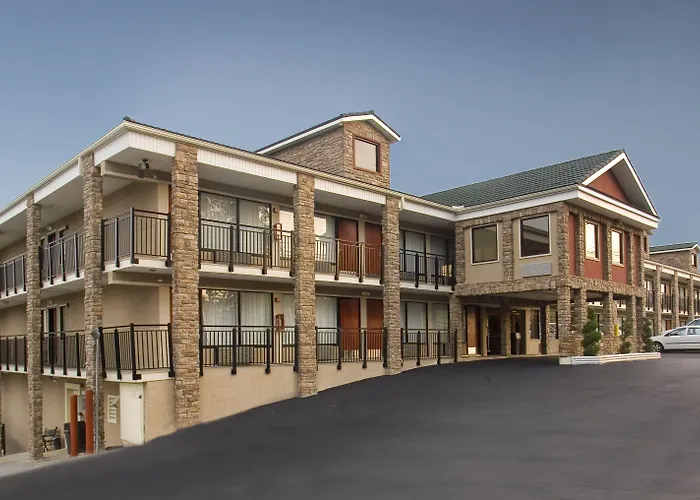 Suburban Studios Branson On The Strip