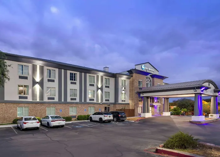 Best Western Medical Center North Inn & Suites Near Six Flags San Antonio