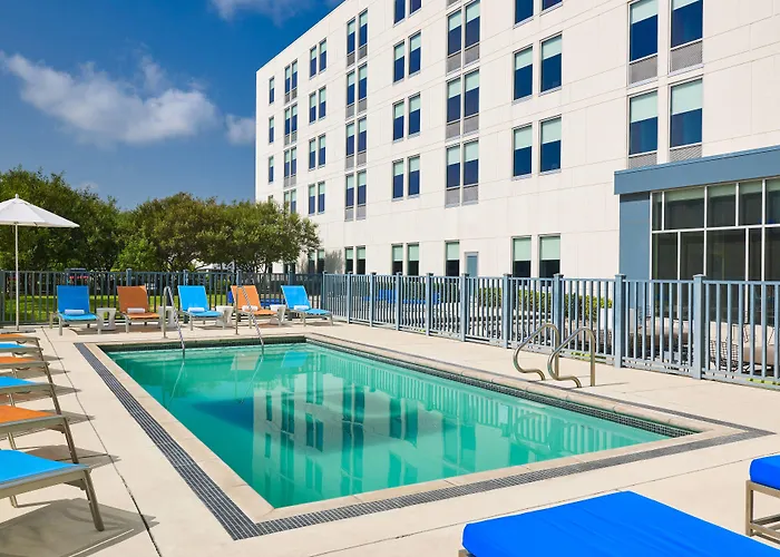 Aloft By Marriott Plano Hotel Camey