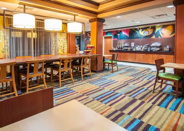 Fairfield Inn & Suites By Marriott San Antonio North/Stone Oak