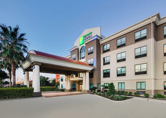 Holiday Inn Express & Suites San Antonio Nw Near Seaworld By Ihg
