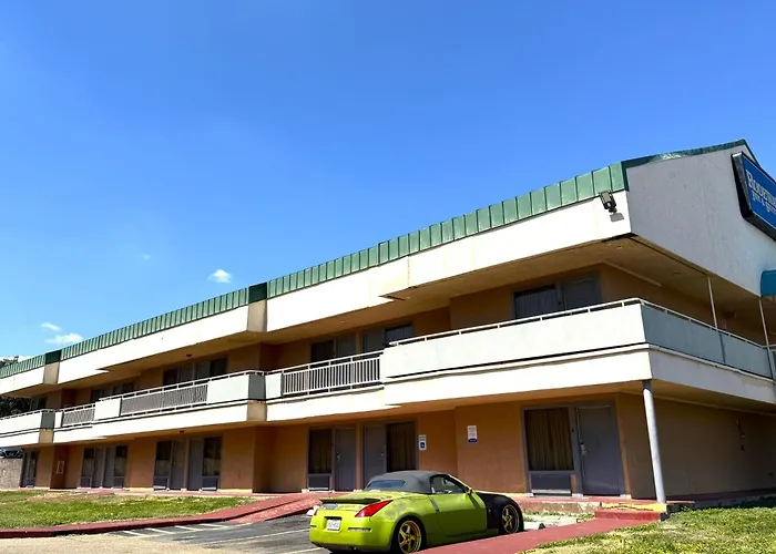Homegate Studios & Suites San Antonio Medical Center