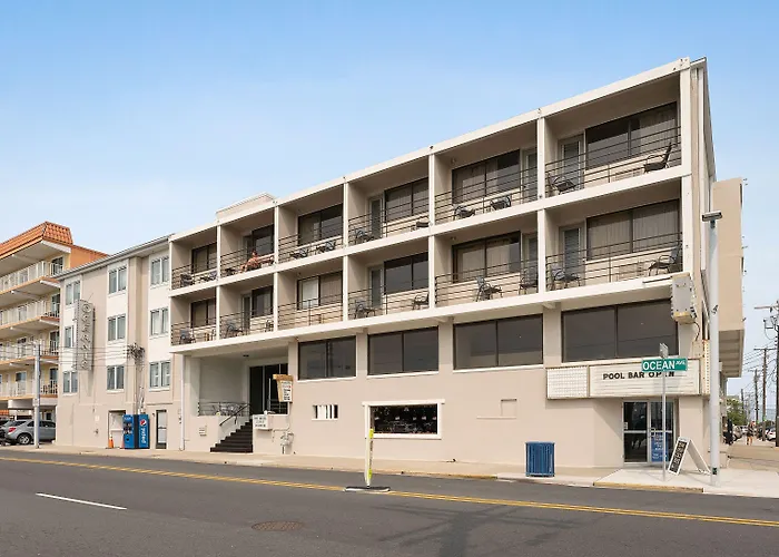 Oceanic Hotel & Barefoot Tiki Bar Wildwood