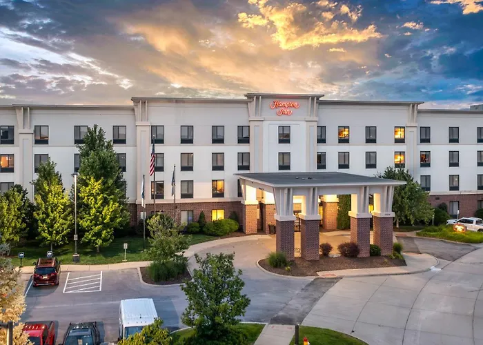 Newly Renovated Hampton Inn Omaha West Lakeside Lane