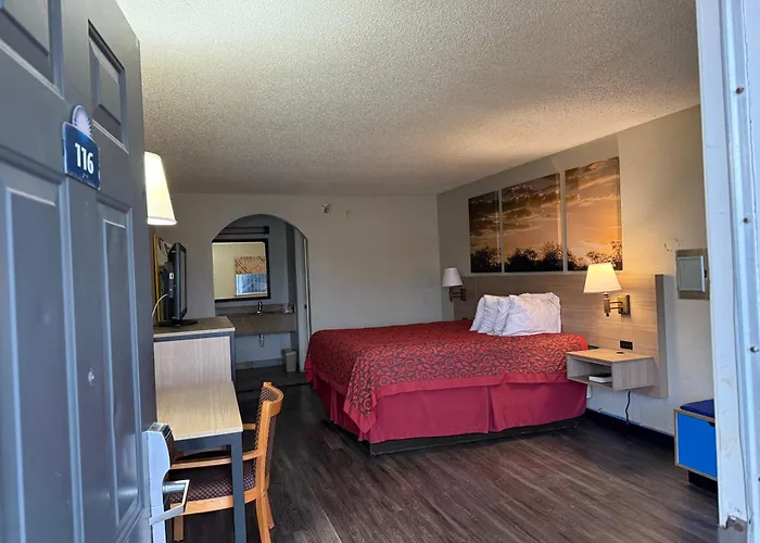 Days Inn By Wyndham San Antonio Interstate Hwy 35 North