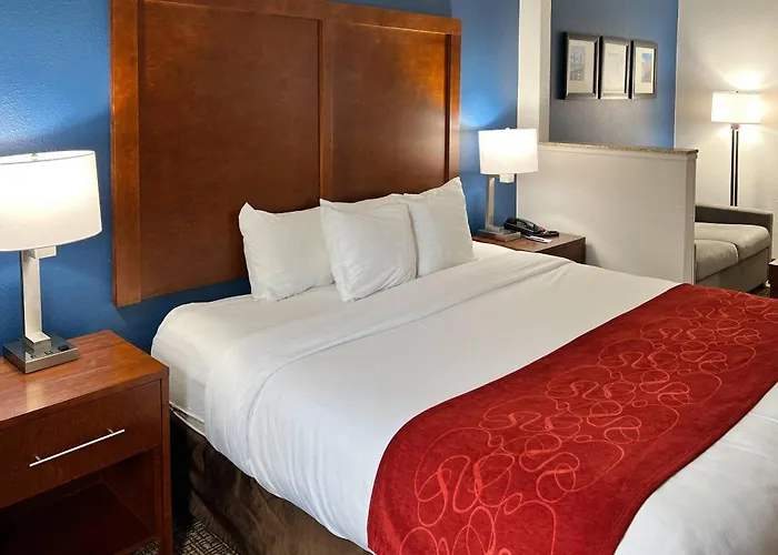 Comfort Suites Louisville East