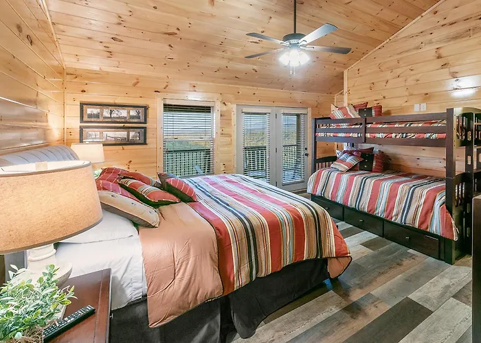 Gritz Carlton Lodge, 2 Large Cabins, 2 Pools, 2 Theater Rooms, 2 Game Rooms, Amazing Mtn Views Pigeon Forge