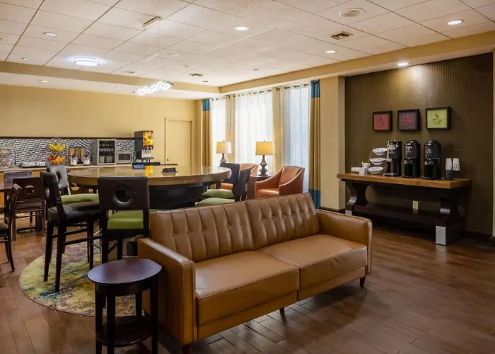 Baymont By Wyndham Columbus Ga Hotel