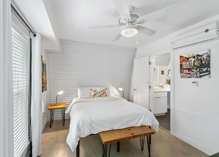 The Moon Quonset Hut Vacation Rental Heated & Chilled Pool New Orleans