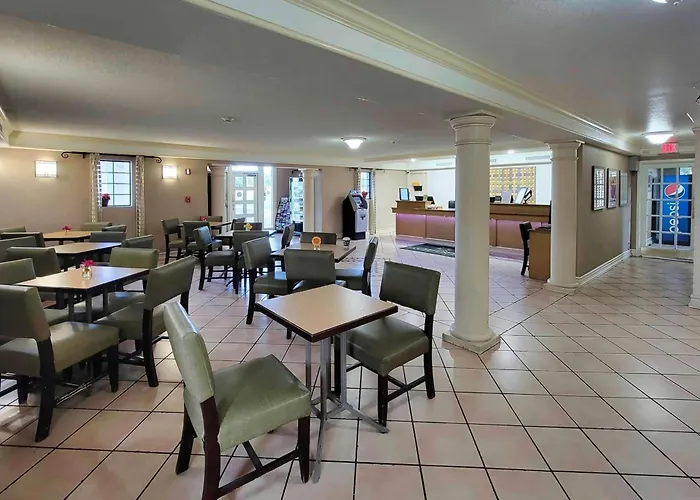 Travelodge By Wyndham Amarillo West Medical Center