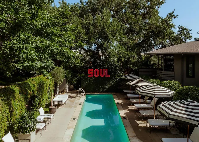 Hotel Saint Cecilia Austin