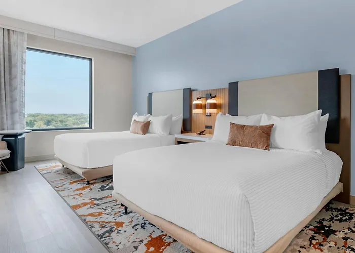 Cambria Hotel Austin Downtown