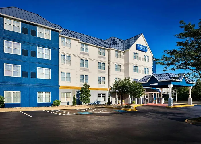 City Express By Marriott Louisville Southeast