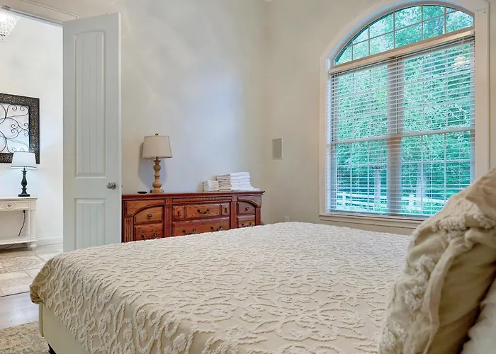 Escape To The Estate At Mill Creek Luxury 5Bed With Private Pool Hot Tub Game Room Fire Pit Pigeon Forge