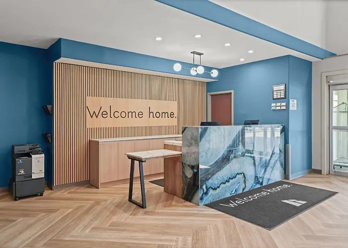 Home Inn & Suites Regina Airport