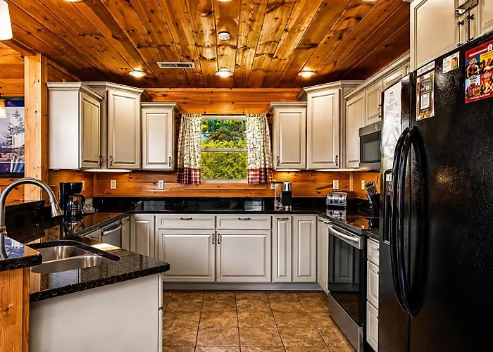 Eagle'S Nest, Free Tickets, No Catch! Villa Pigeon Forge