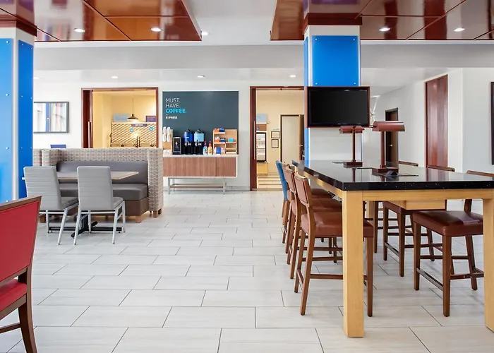 Holiday Inn Express & Suites - El Paso North By Ihg