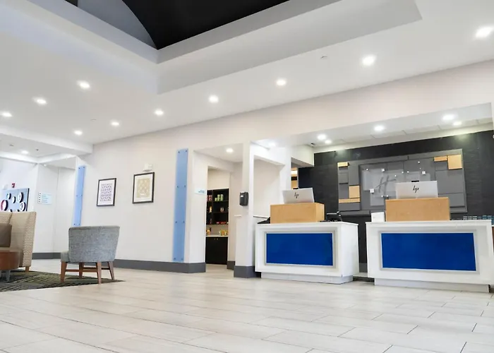 Holiday Inn Express & Suites Columbia-Fort Jackson By Ihg