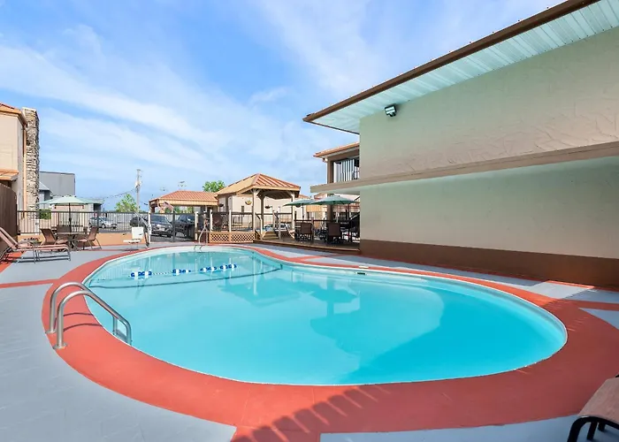 Best Western Center Pointe Inn Branson