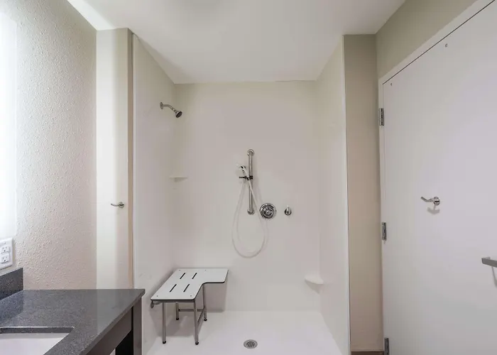 La Quinta By Wyndham Memphis Downtown Hotel