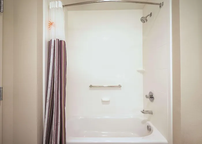 La Quinta By Wyndham Memphis Downtown Hotel