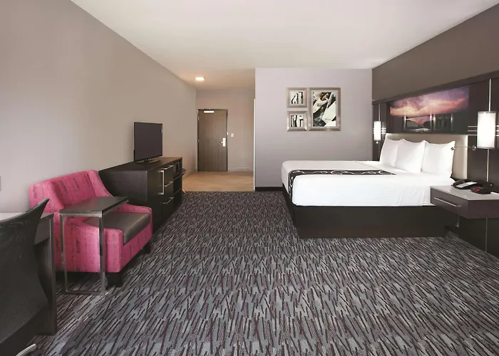 La Quinta By Wyndham Amarillo Airport Hotel