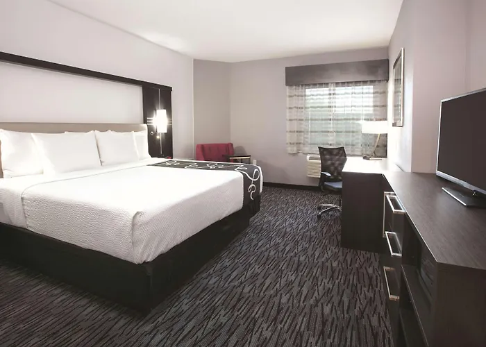 La Quinta By Wyndham Amarillo Airport Hotel
