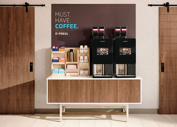 Holiday Inn Express & Suites Tulsa Midtown By Ihg