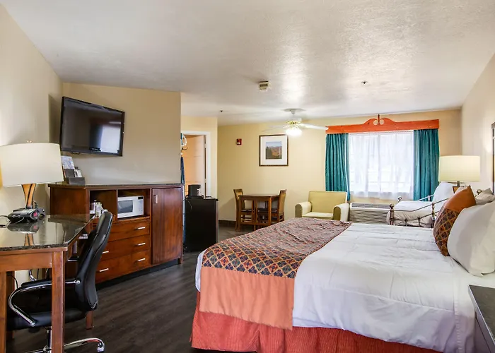 Sandia Peak Inn Old Town Abq, A Howard Johnson By Wyndham Albuquerque
