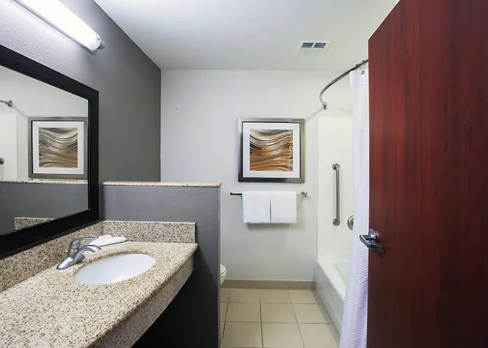 Courtyard By Marriott Tulsa Woodland Hills Hotel Union