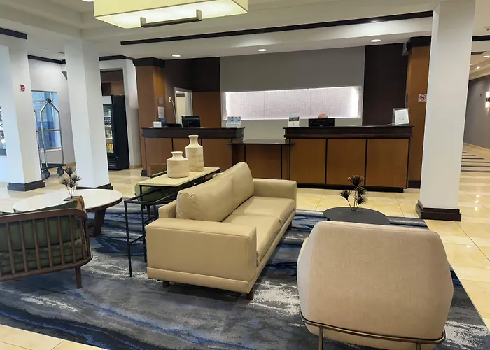 Fairfield Inn & Suites Louisville East