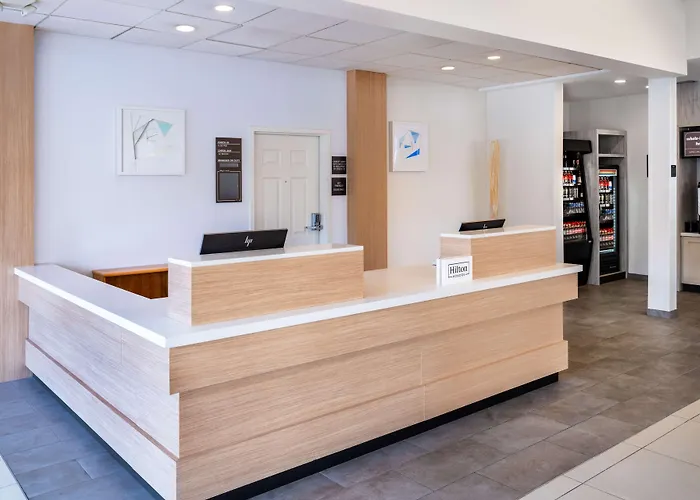 Hilton Garden Inn Bakersfield