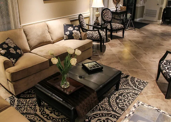 Grand View Inn & Suites Branson